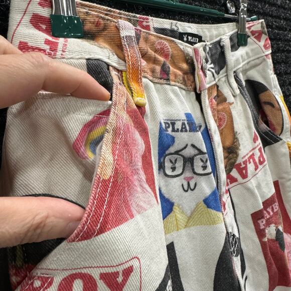 PLAYBOY PACSUN JEANS 70s HIGH RISE BOYFRIEND ALL OVER PRINT LOGO RETRO SZ 24 XS - Picture 6 of 12